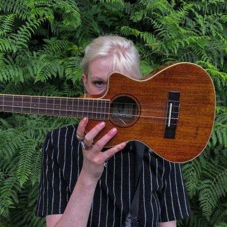 Lena Terhaar Ukulele Kala Green Plants Music